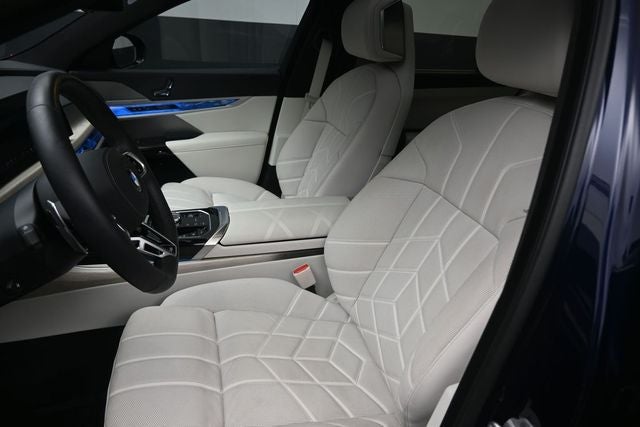 2025 BMW 7 Series 760i xDrive