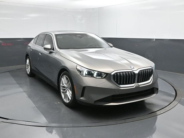 2024 BMW 5 Series 530i