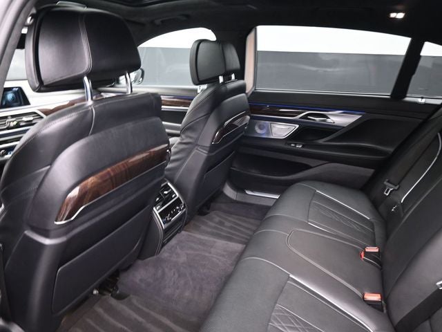 2017 BMW 7 Series 750i
