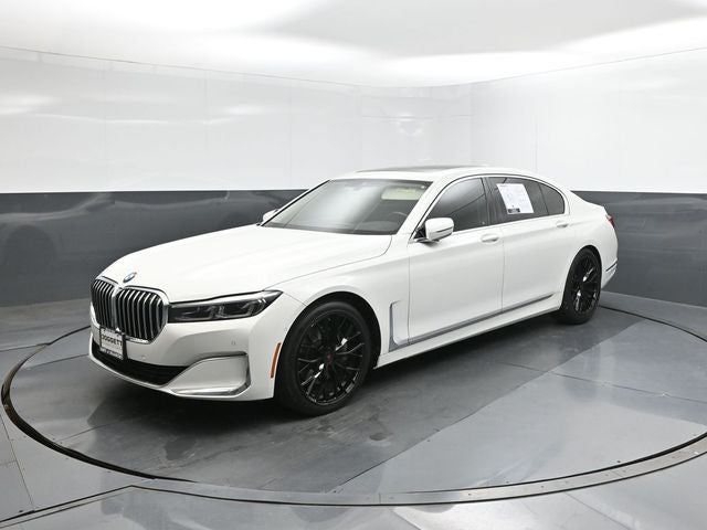 2022 BMW 7 Series 740i