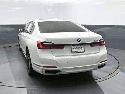 2022 BMW 7 Series 740i