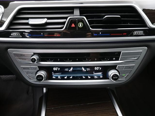 2022 BMW 7 Series 740i