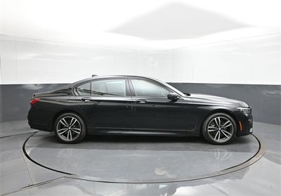 2022 BMW 7 Series 740i xDrive