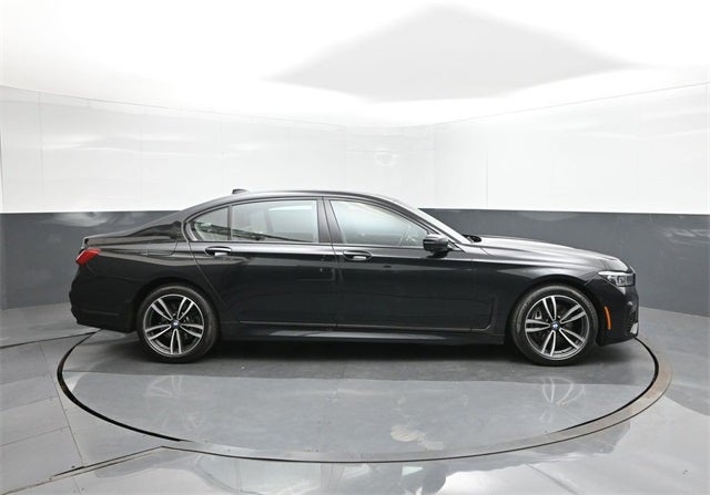2022 BMW 7 Series 740i xDrive