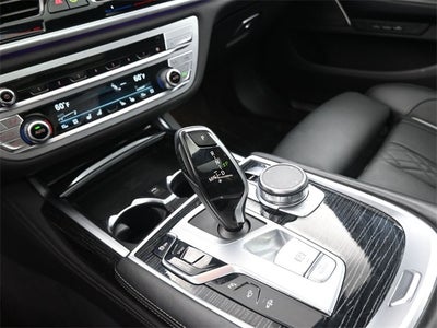 2022 BMW 7 Series 740i xDrive