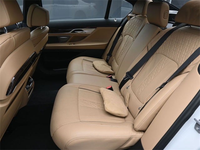 2022 BMW 7 Series 750i xDrive