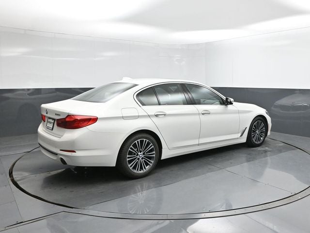 2018 BMW 5 Series 530i