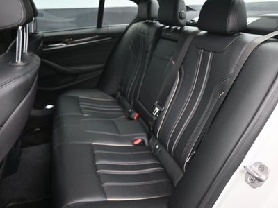 2018 BMW 5 Series 530i