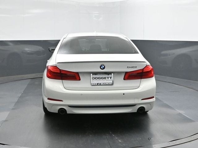 2018 BMW 5 Series 530i