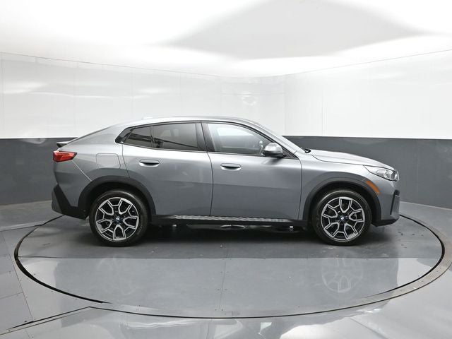 2025 BMW X2 xDrive28i