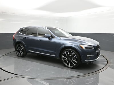 2023 Volvo XC60 B5 Ultimate Bright Theme