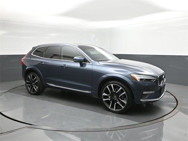 2023 Volvo XC60 B5 Ultimate Bright Theme