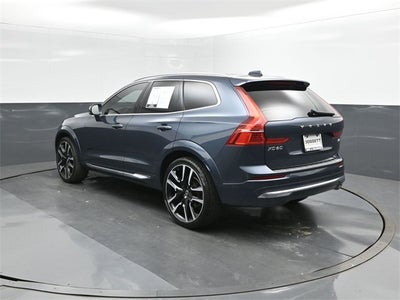 2023 Volvo XC60 B5 Ultimate Bright Theme