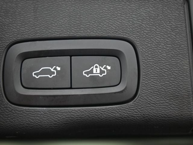 2023 Volvo XC60 B5 Core