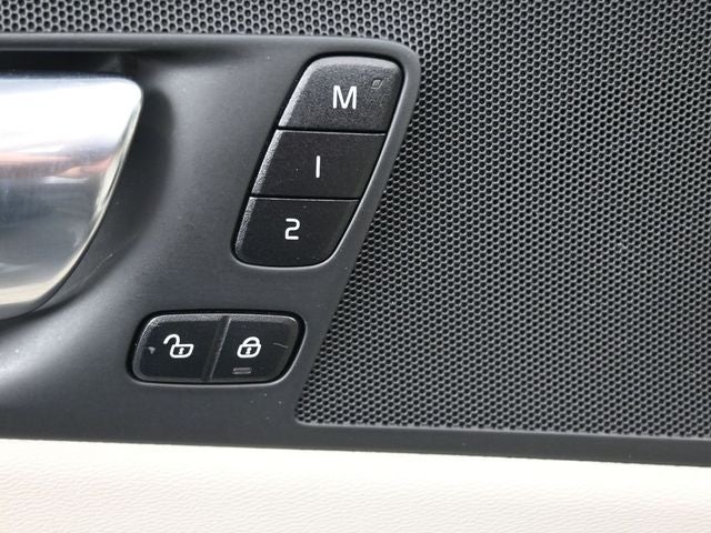 2023 Volvo XC60 B5 Core