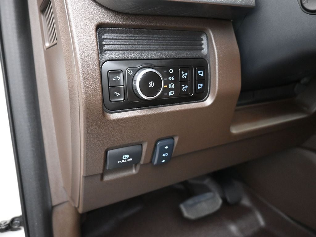 2025 Ford F-450SD King Ranch DRW