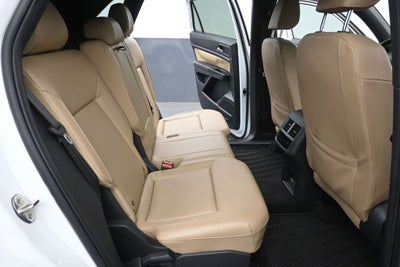 2020 Volkswagen Atlas Cross Sport 2.0T SE w/Technology