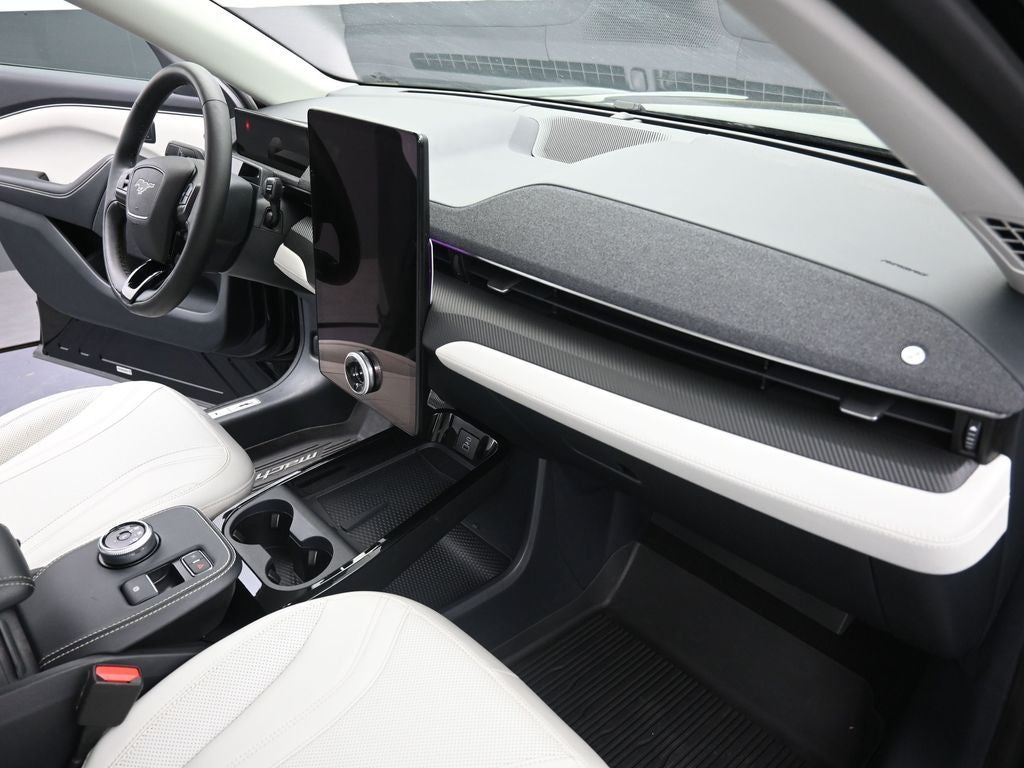 2022 Ford Mustang Mach-E Premium