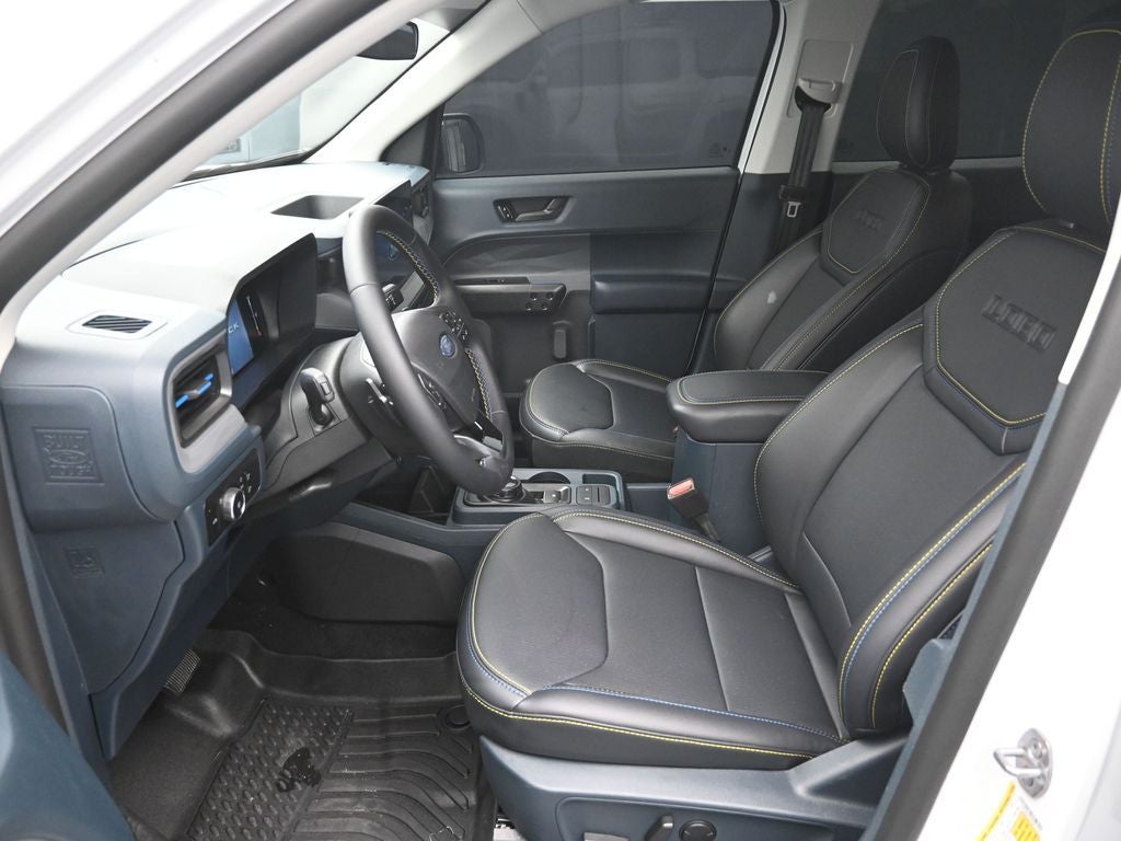 2025 Ford Maverick Lobo Standard