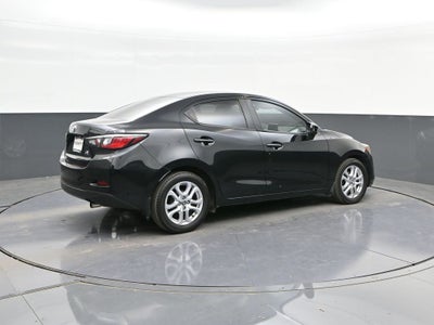 2017 Toyota Yaris iA Base