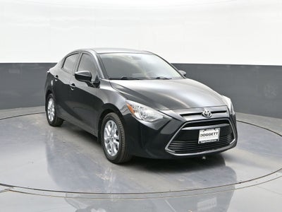 2017 Toyota Yaris iA Base