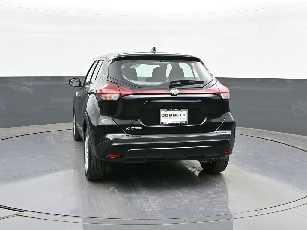 2022 Nissan Kicks S