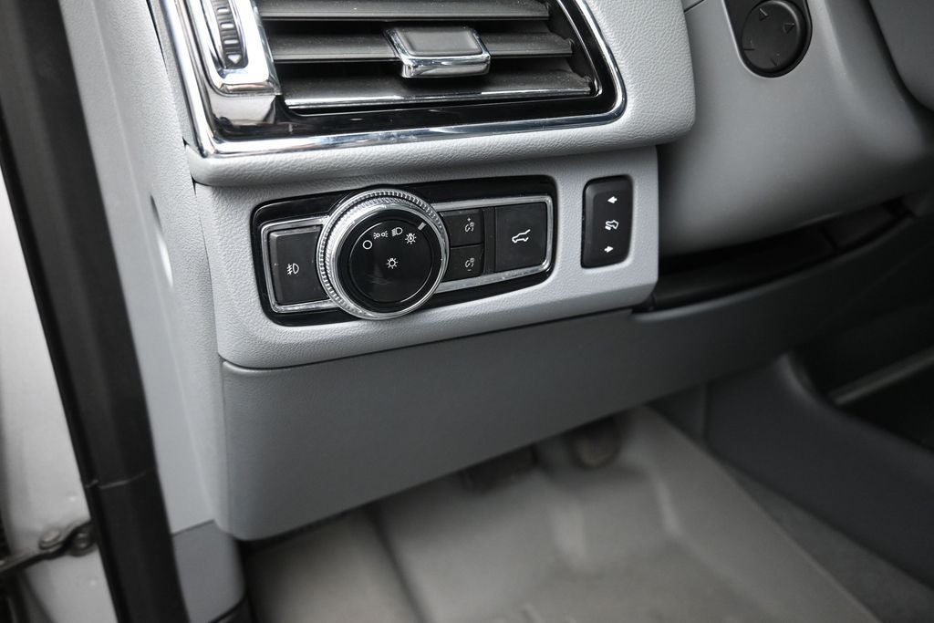 2019 Lincoln Navigator Select