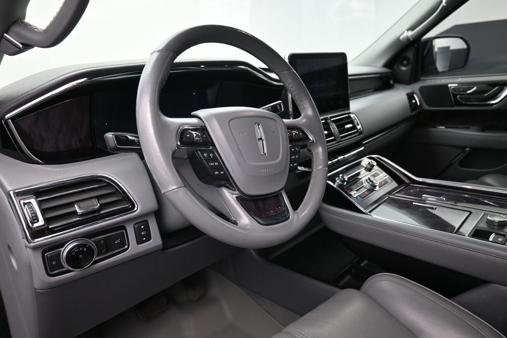 2019 Lincoln Navigator Select