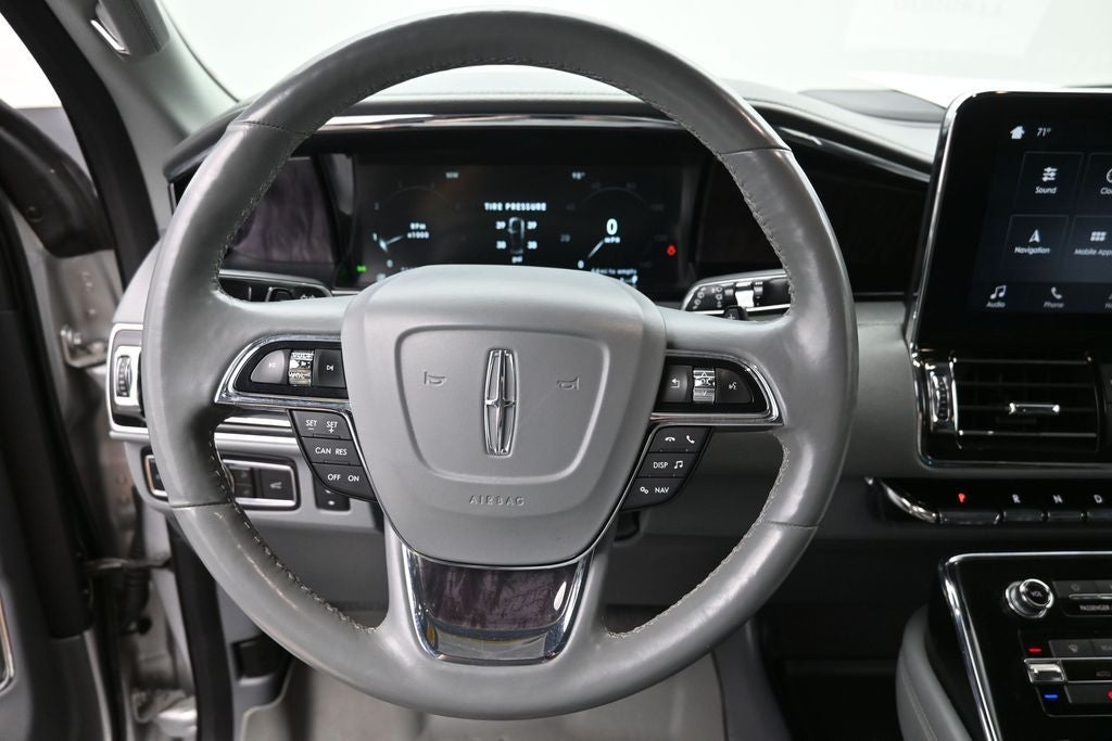 2019 Lincoln Navigator Select