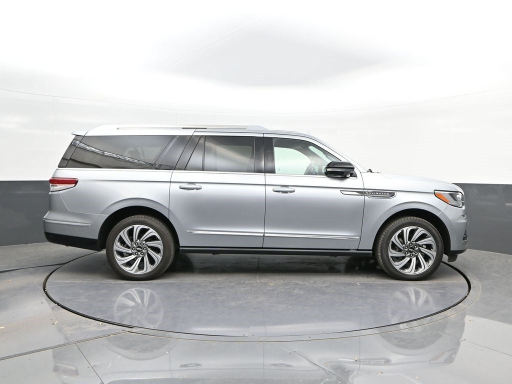2024 Lincoln Navigator L Premiere