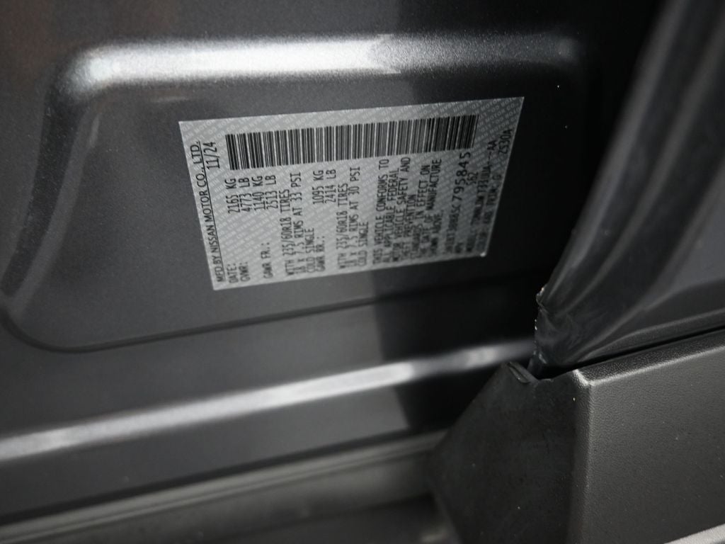 2025 Nissan Rogue SV