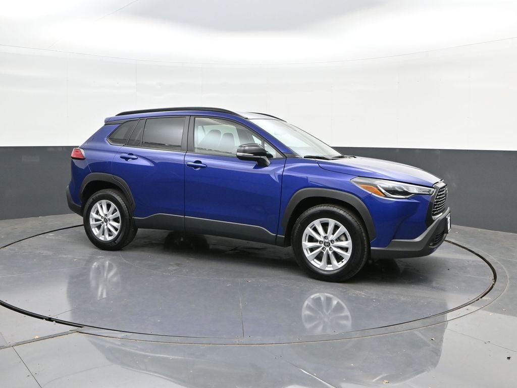 2025 Toyota Corolla Cross LE