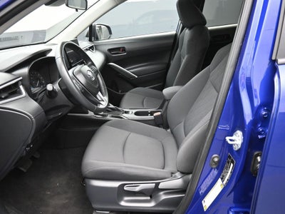 2025 Toyota Corolla Cross LE