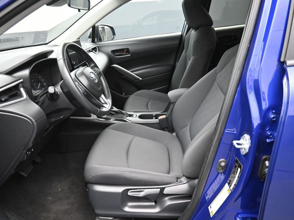 2025 Toyota Corolla Cross LE