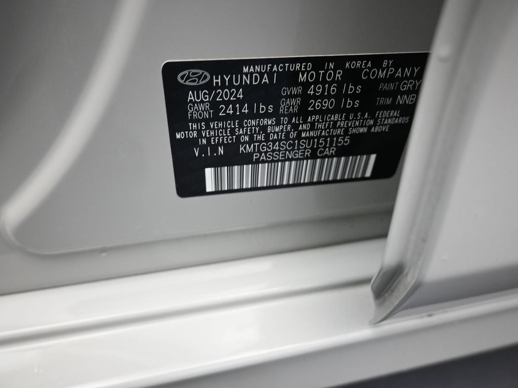 2025 Genesis G70 2.5T