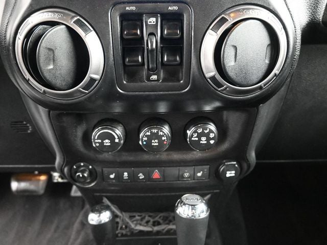 2018 Jeep Wrangler JK Unlimited Altitude