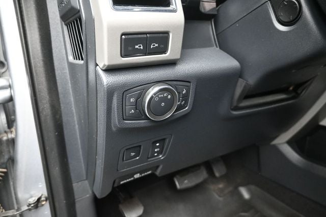 2022 Ford F-350SD LARIAT