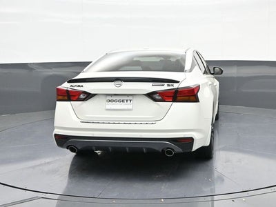 2022 Nissan Altima 2.5 SR