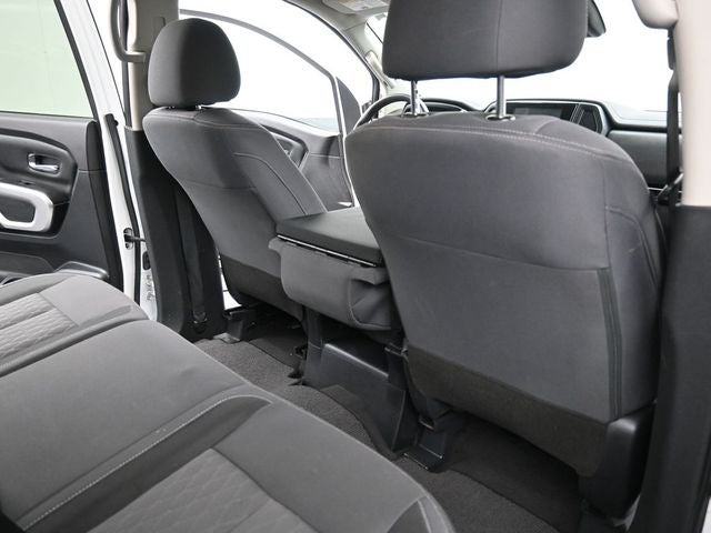 2022 Nissan Titan SV