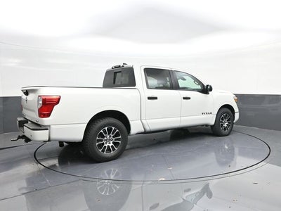 2022 Nissan Titan SV