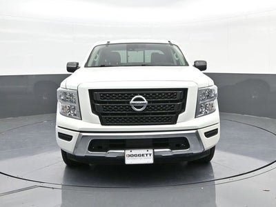 2022 Nissan Titan SV