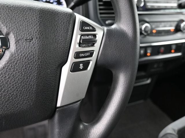 2022 Nissan Titan SV