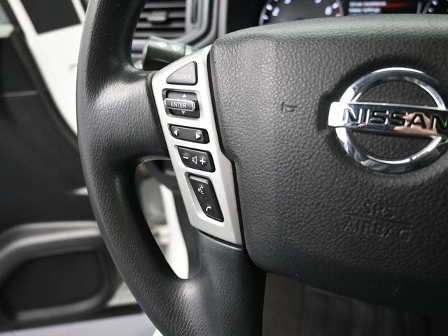 2022 Nissan Titan SV