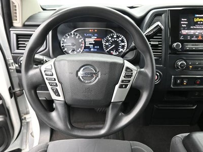 2022 Nissan Titan SV