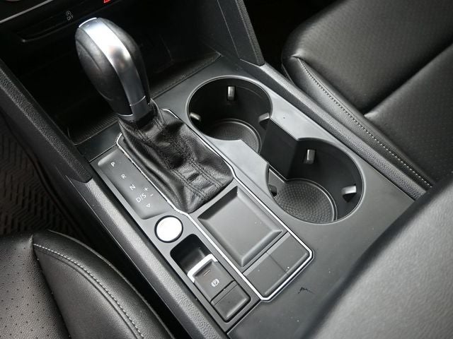 2019 Volkswagen Atlas 2.0T SE w/Technology w/Technology