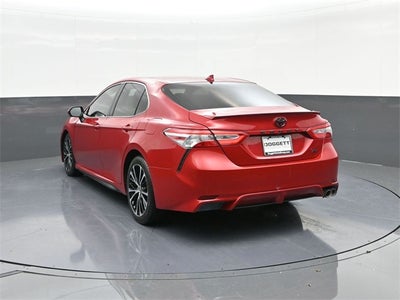 2020 Toyota Camry SE