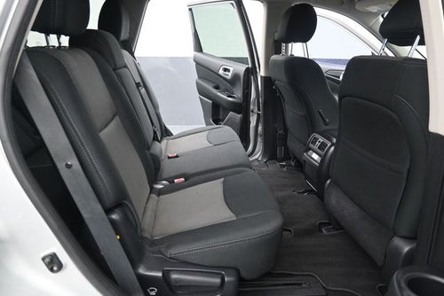 2017 Nissan Pathfinder SV