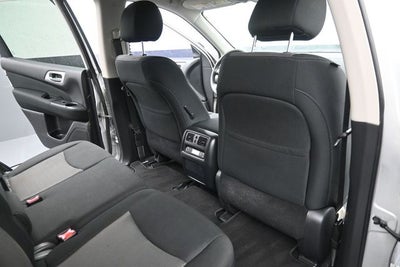 2017 Nissan Pathfinder SV