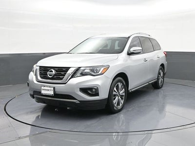2017 Nissan Pathfinder SV