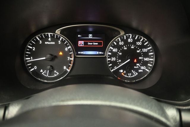 2017 Nissan Pathfinder SV
